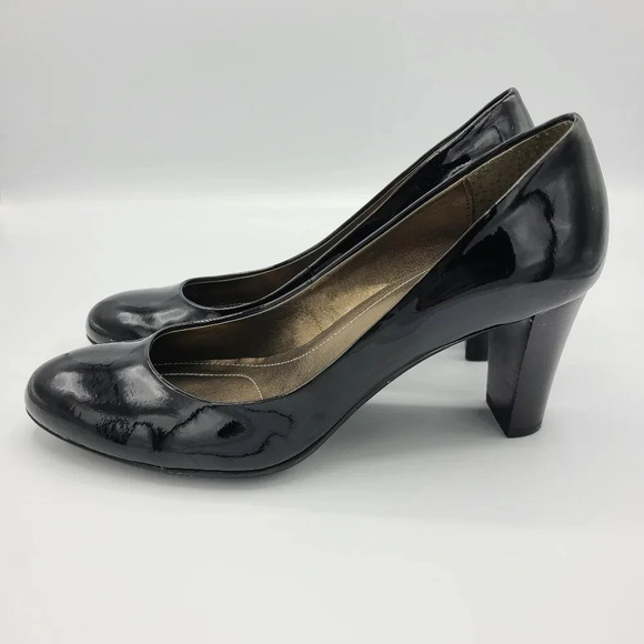 Calvin Klein Babe Black Patent Leather Heels Pumps Stacked Heel in Box 7 - Picture 4 of 15